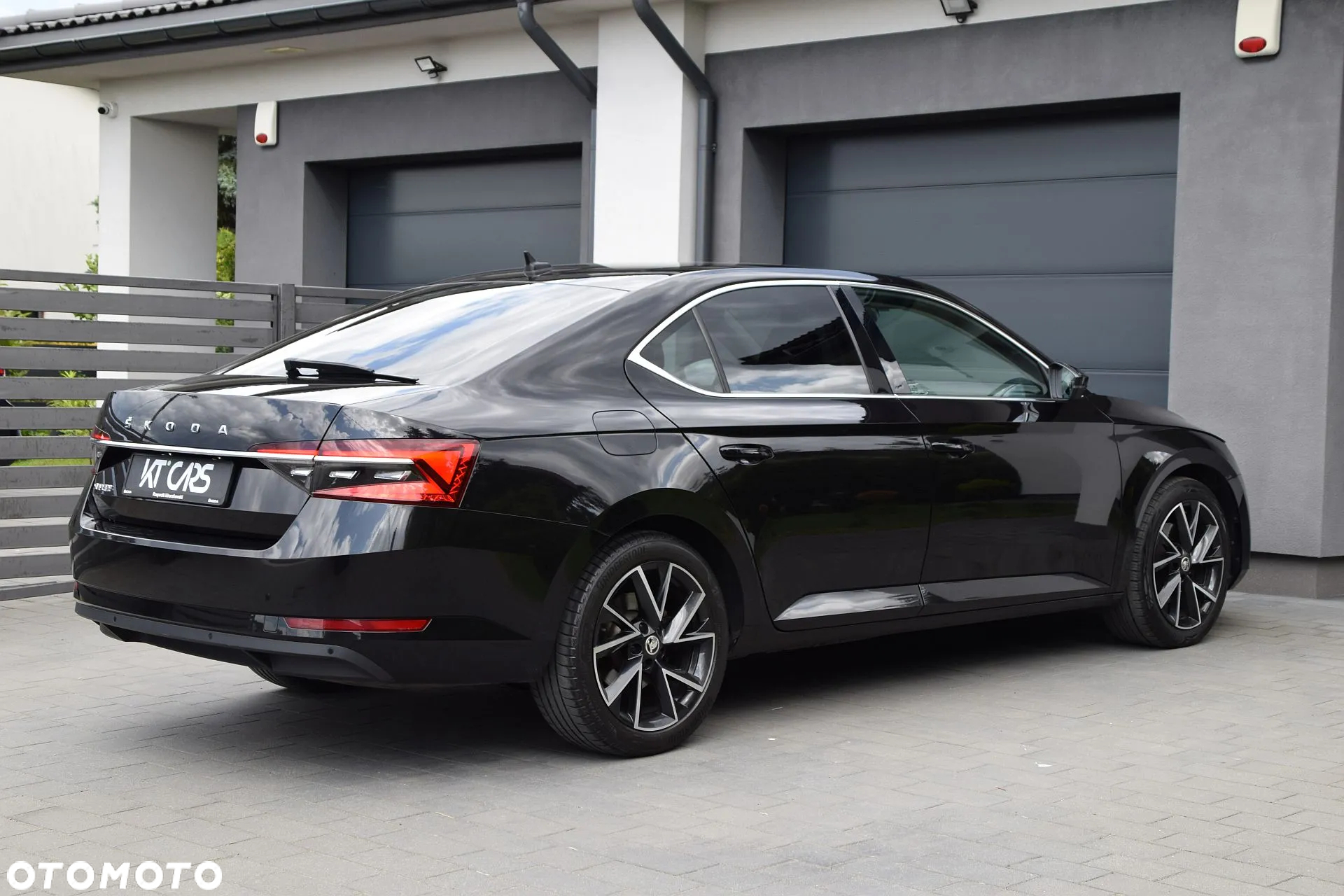 Skoda Superb 2.0 TDI SCR Ambition DSG - 7