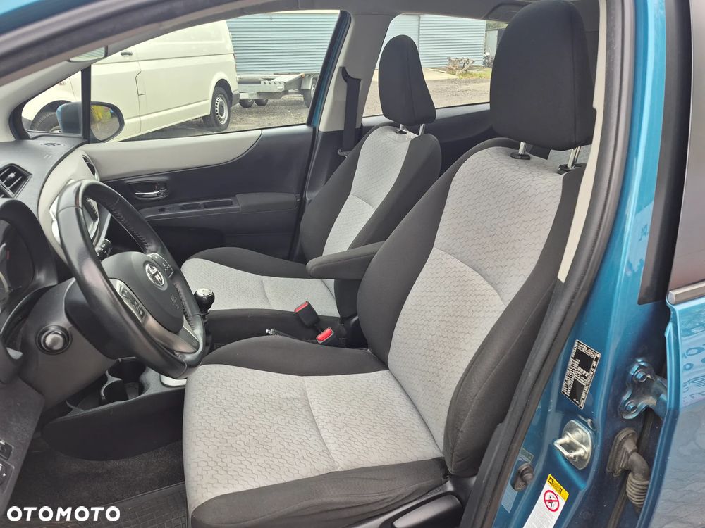 Toyota Yaris 1.33 Prestige - 11
