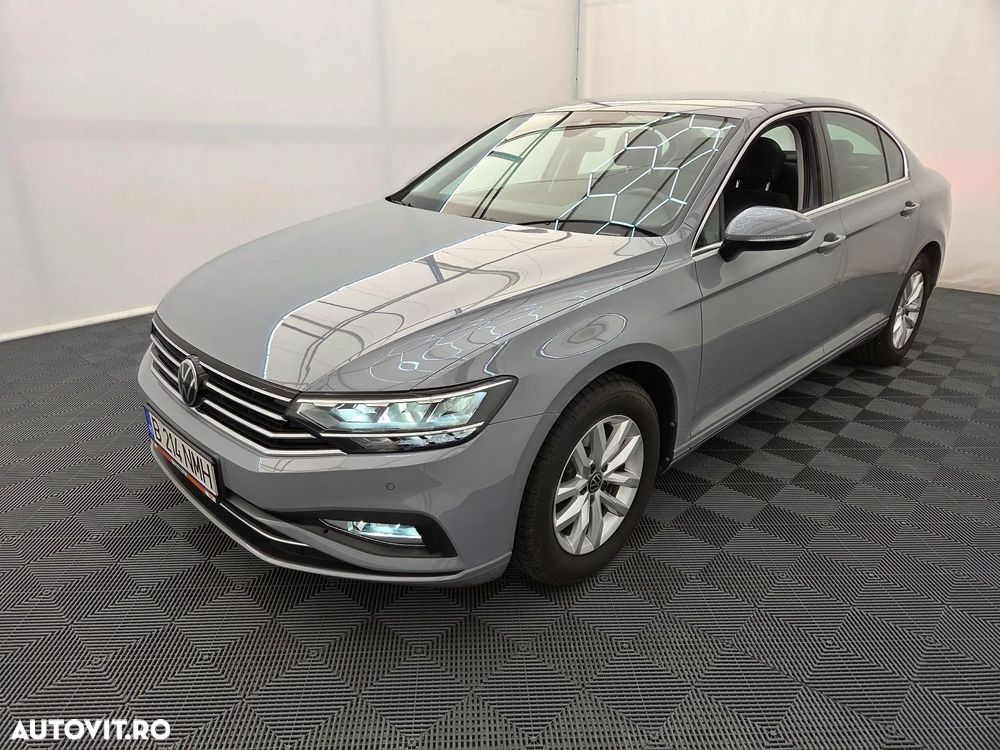 Volkswagen Passat 2.0 TDI DSG Comfortline - 1