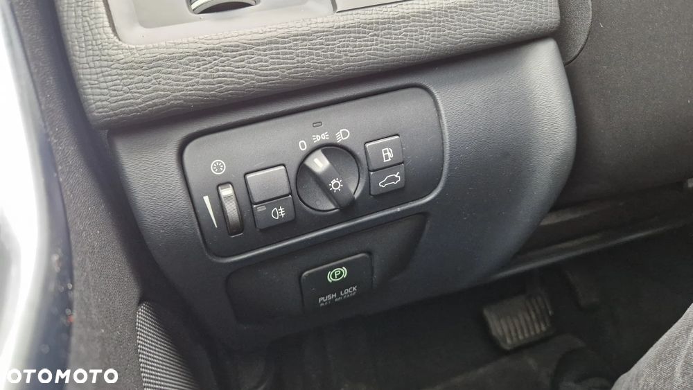 Volvo XC 60 D3 Momentum - 20