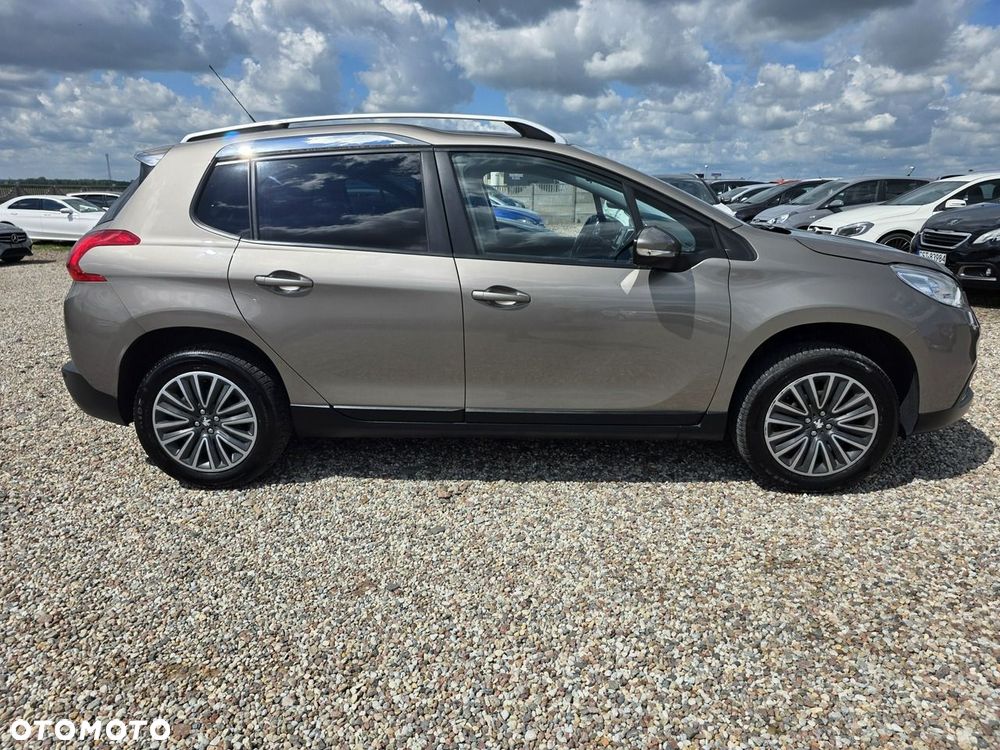 Peugeot 2008 1.2 Pure Tech Active - 22