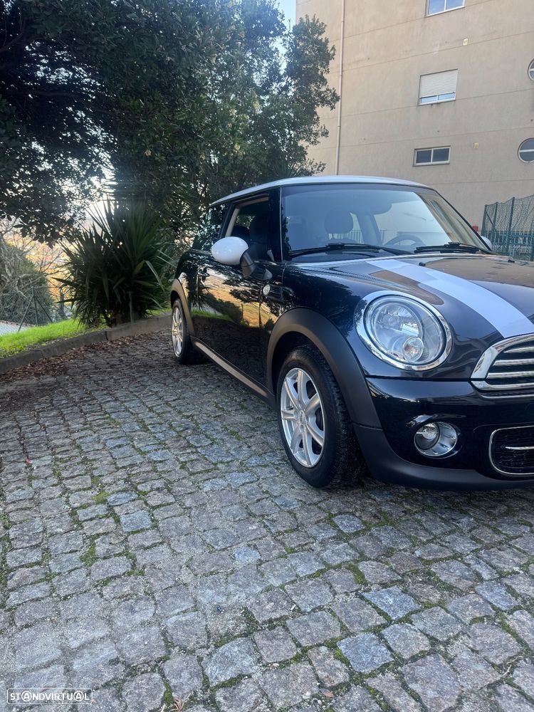 MINI 3 Portas One D - 6