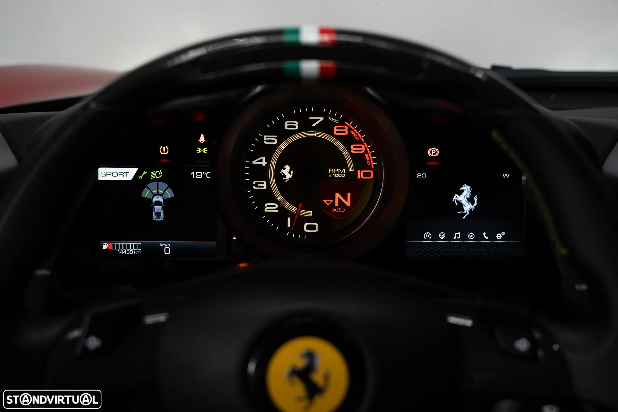 Ferrari F8 Tributo Standard - 13
