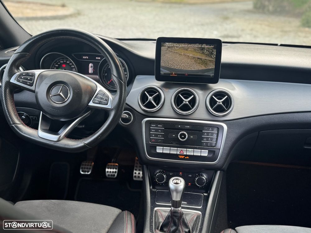 Mercedes-Benz CLA 180 d Shooting Brake AMG Line - 9