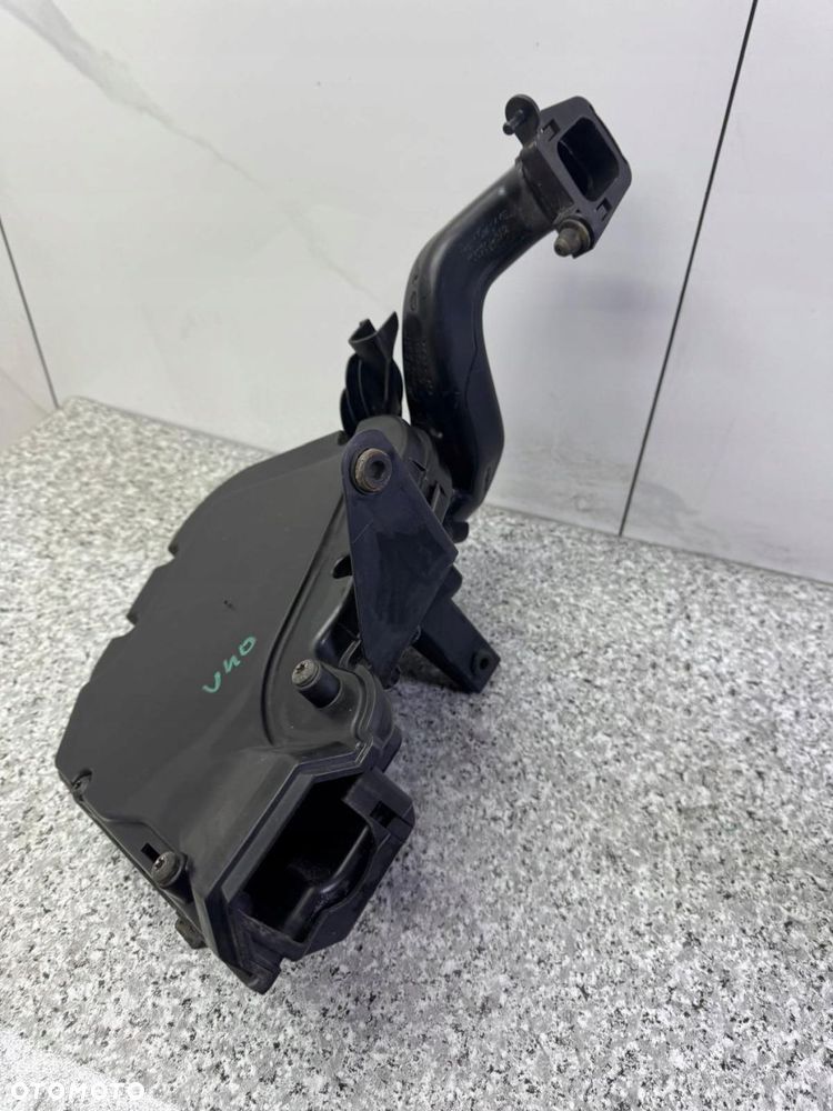 obudowa komputera volvo v40 ii 2012-2018r 31338662 - 2