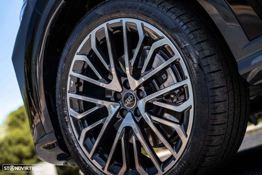 Audi Q5 40 TDI quattro S line S tronic - 4