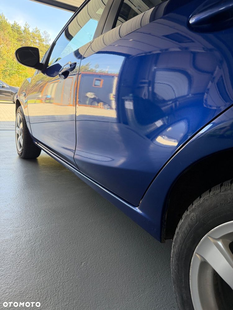 Mazda 2 - 13