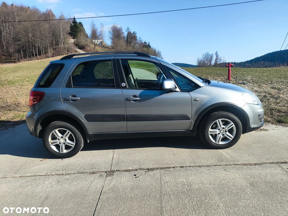 Suzuki SX4 1.6 VVT 4x4 Comfort - 5