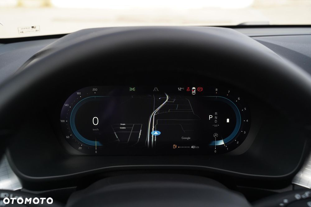 Volvo XC 40 B3 Core - 16