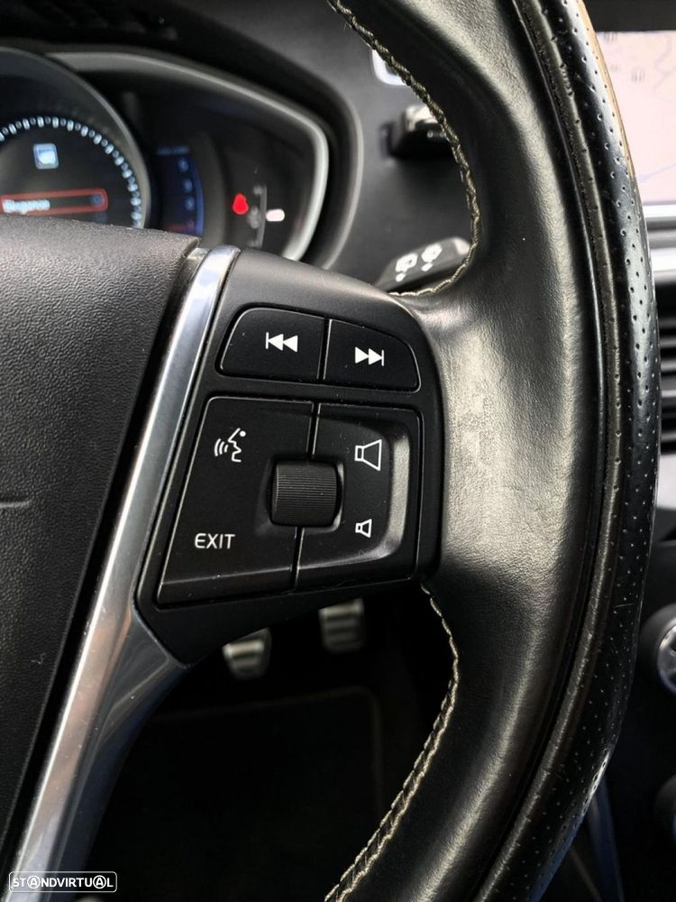 Volvo V40 1.6 D2 R-Design - 18