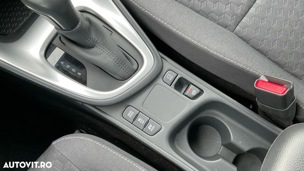 Toyota Yaris 1.5 VVT-i HSD Dynamic - 30