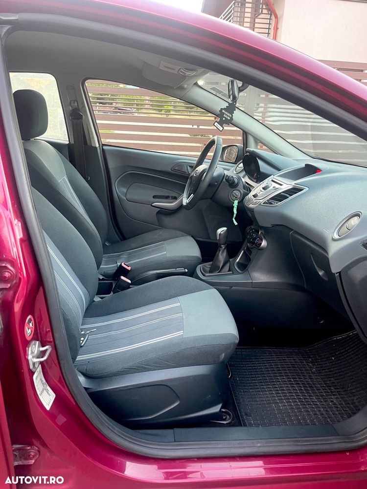 Ford Fiesta 1.25 Champions Edition - 9