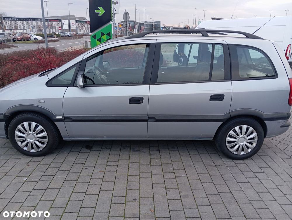 Opel Zafira 1.8 16V - 3