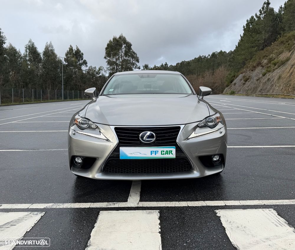 Lexus IS 300H Pack Executive+ - 6