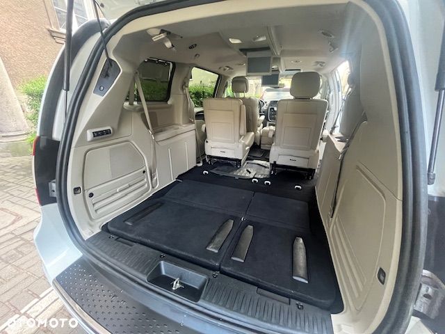 Chrysler Town & Country 3.6 Limited - 16
