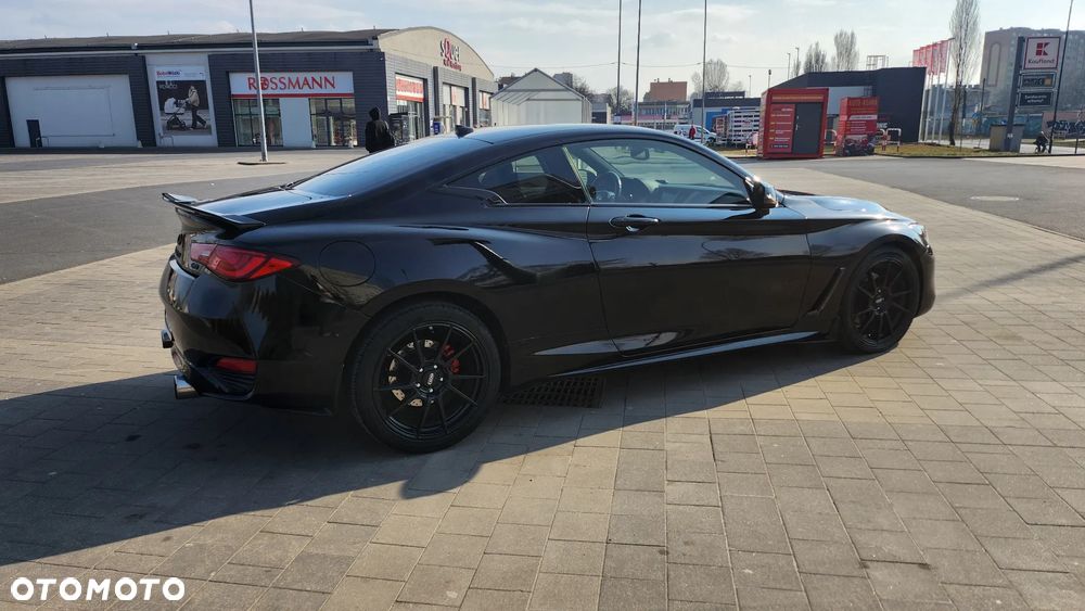Infiniti Q60 2.0t Premium - 11