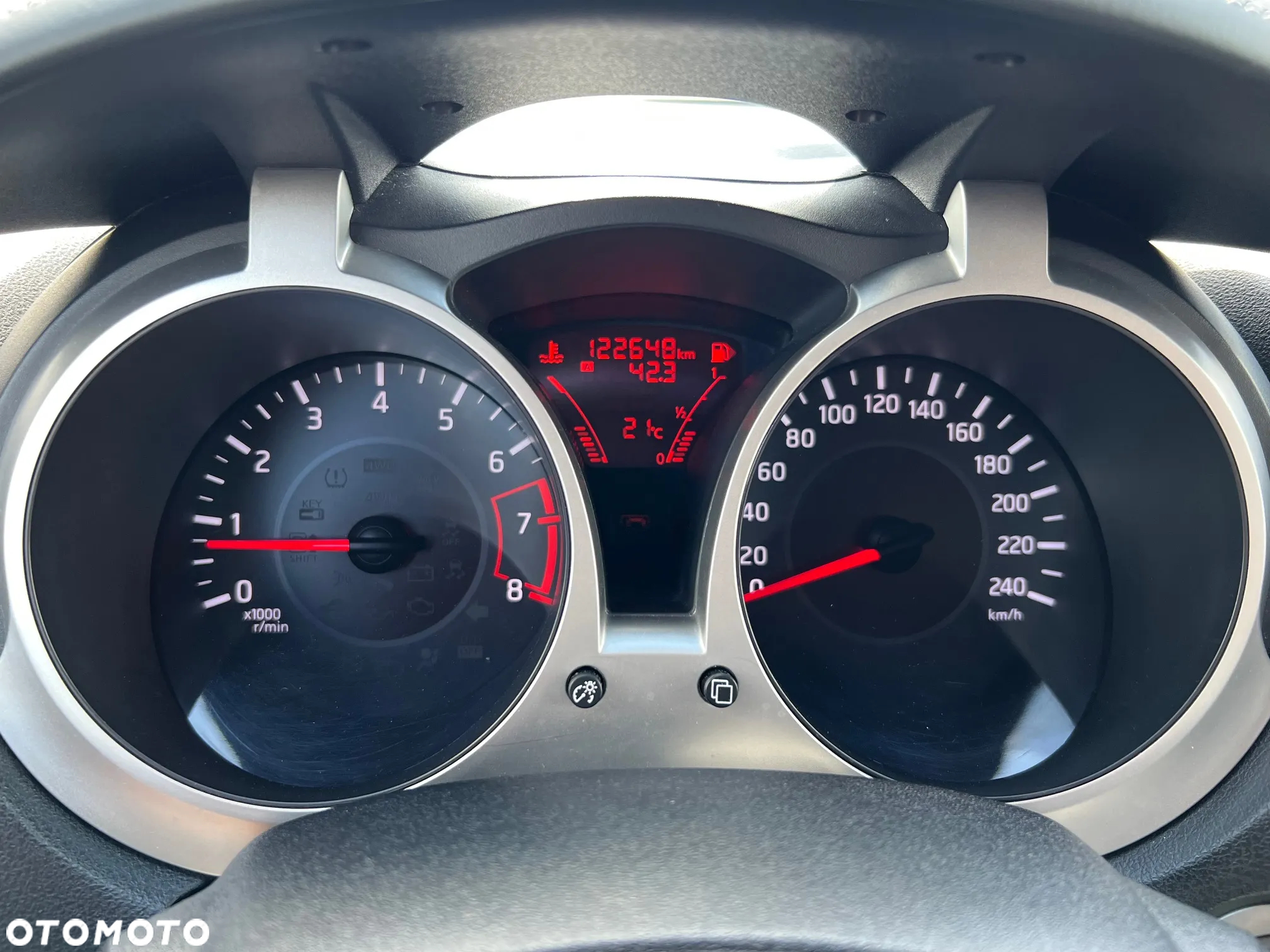 Nissan Juke 1.6 Tekna CVT - 11