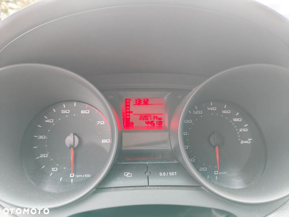 Seat Ibiza 2010 photo 3