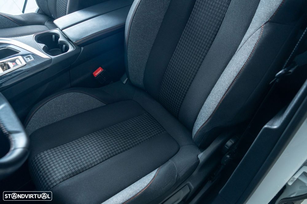 Peugeot 3008 PureTech 130 Stop & Start GPF EAT8 Active - 10