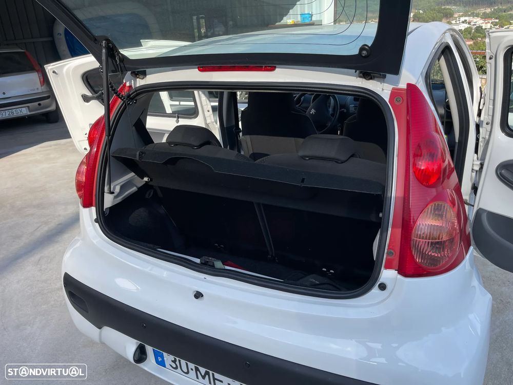 Peugeot 107 - 10