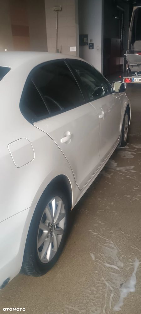 Volkswagen Jetta 2.0 Base - 2
