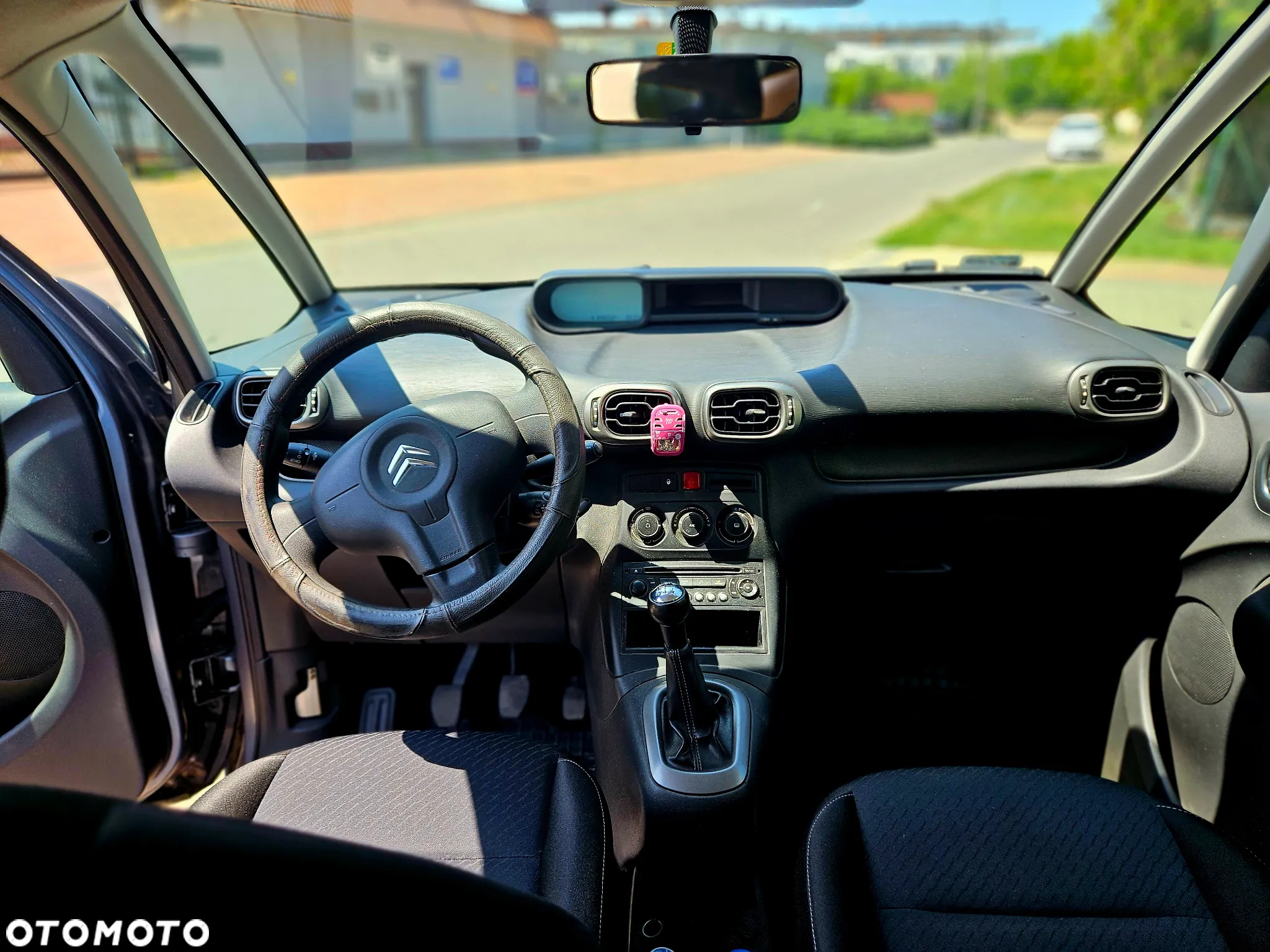 Citroën C3 Picasso 1.4i Attraction - 9