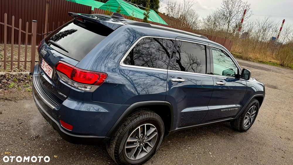 Jeep Grand Cherokee - 15