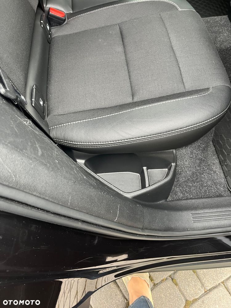 Volvo XC 40 D3 SCR R-Design - 36