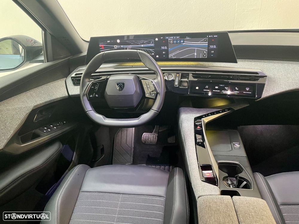 Peugeot 3008 1.2 Hybrid Allure Pack e-DCS6 - 18