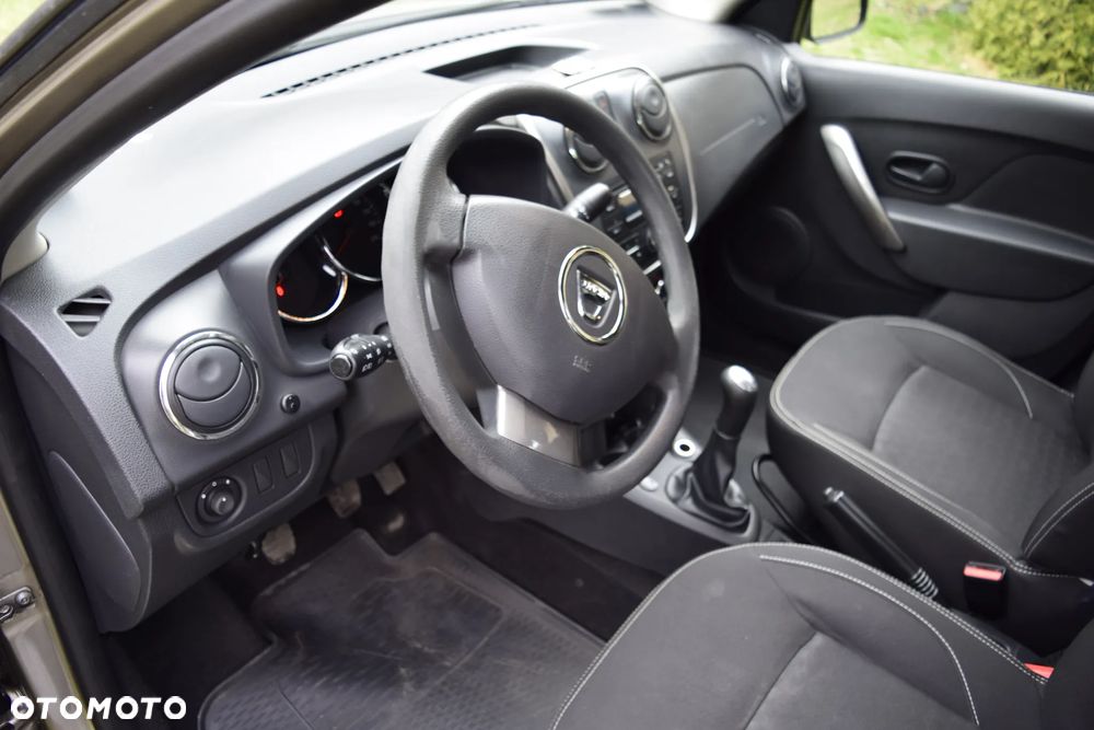 Dacia Logan 1.2 16V Laureate EU6 - 9