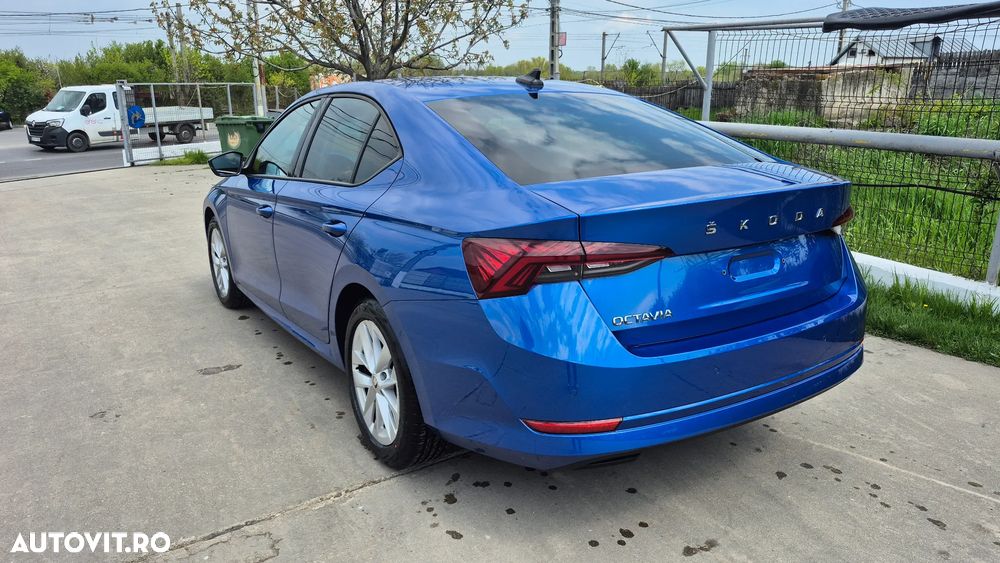 Skoda Octavia 2.0 TDI DSG Ambition - 14