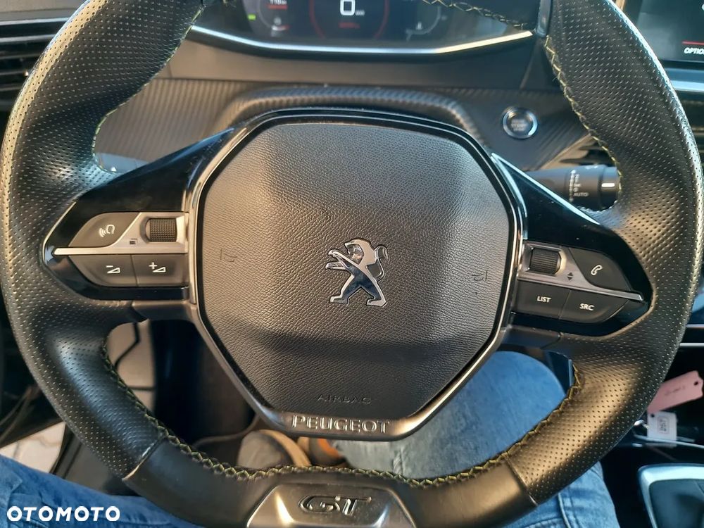 Peugeot 208 PureTech 100 GT - 30