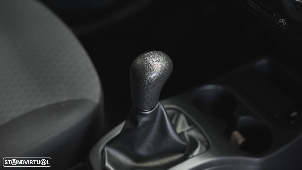 Mitsubishi Space Star - 22