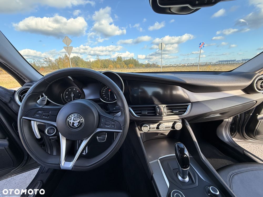 Alfa Romeo Giulia 2.0 Turbo Veloce - 7