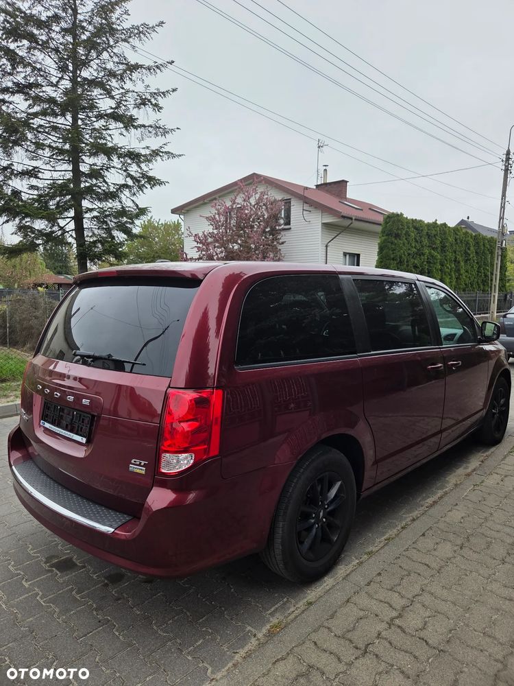 Dodge Grand Caravan 3.6 R/T - 25