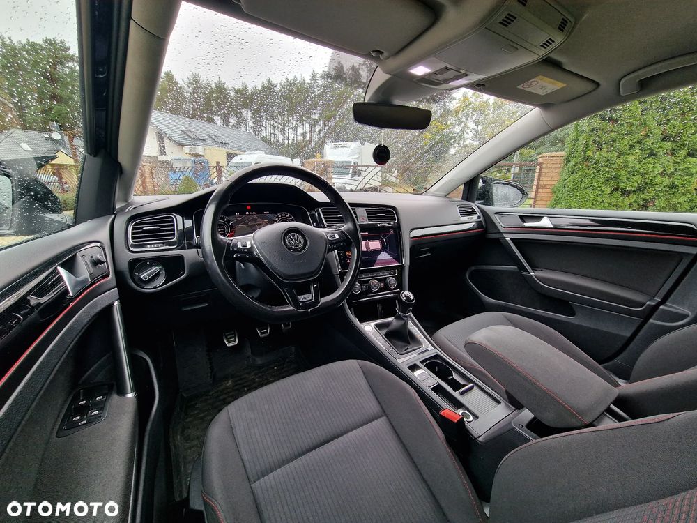 Volkswagen Golf 1.5 TSI ACT Sound - 6