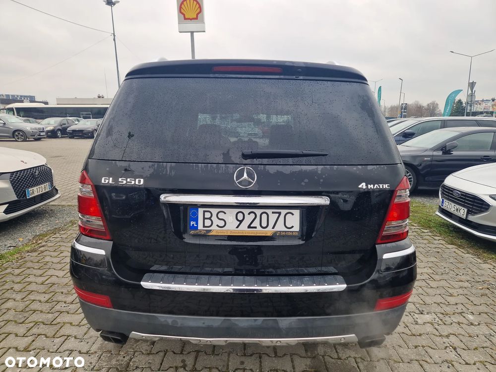 Mercedes-Benz GL - 8