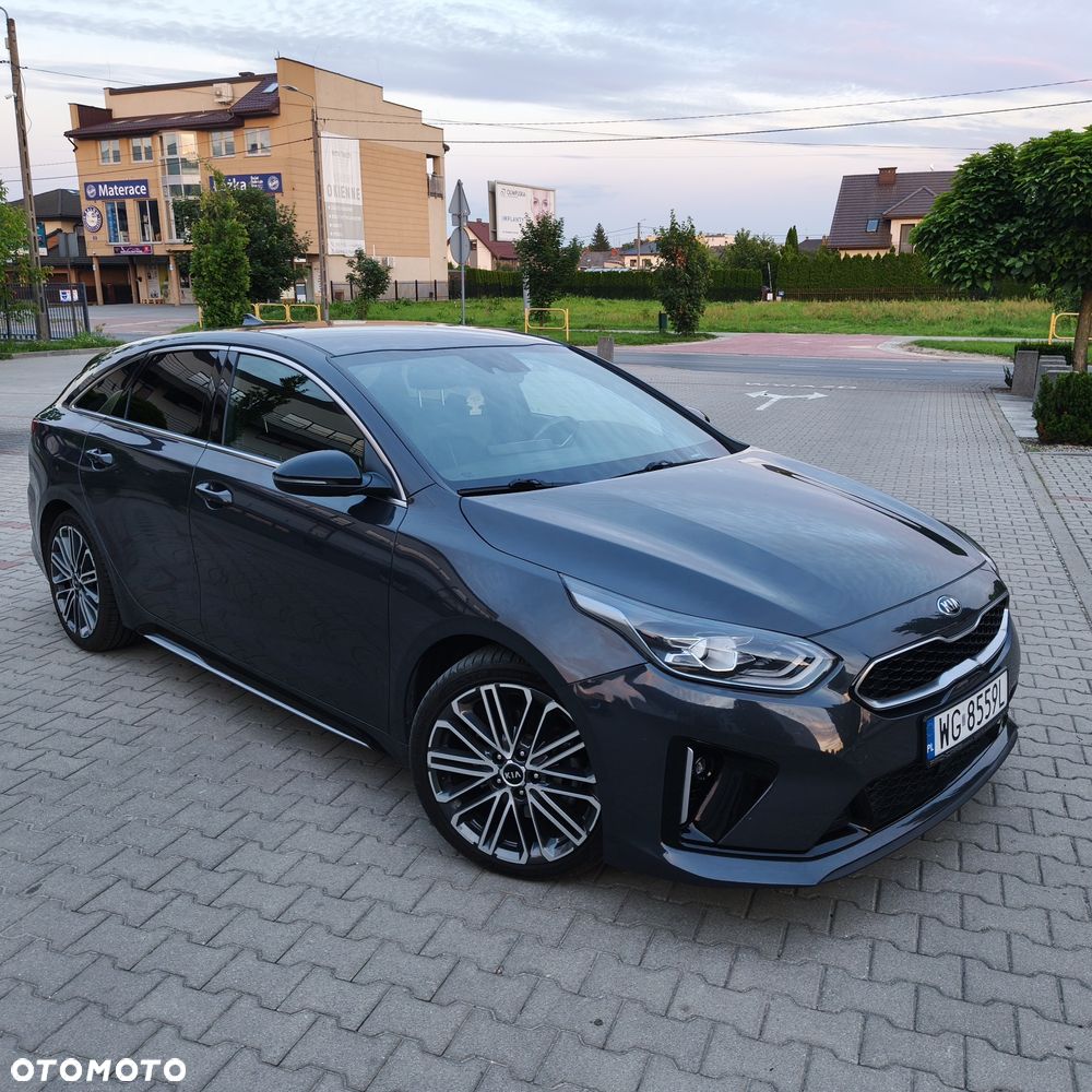 Kia ProCeed - 1