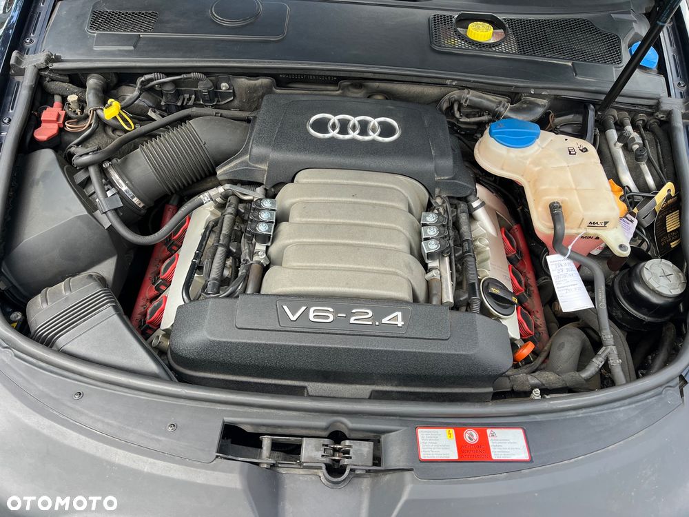 Audi A6 Avant 2.4 - 4