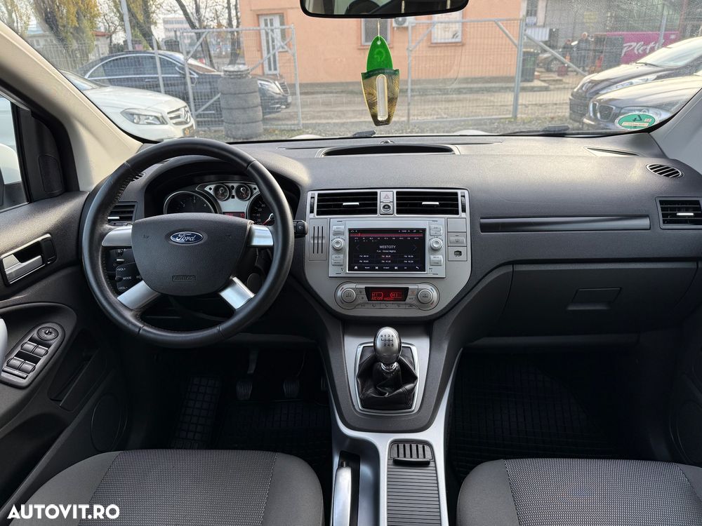 Ford Kuga 2.0 TDCi 4x4 Titanium - 10