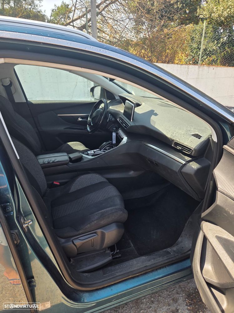 Peugeot 5008 BlueHDI 130 EAT8 Allure - 7