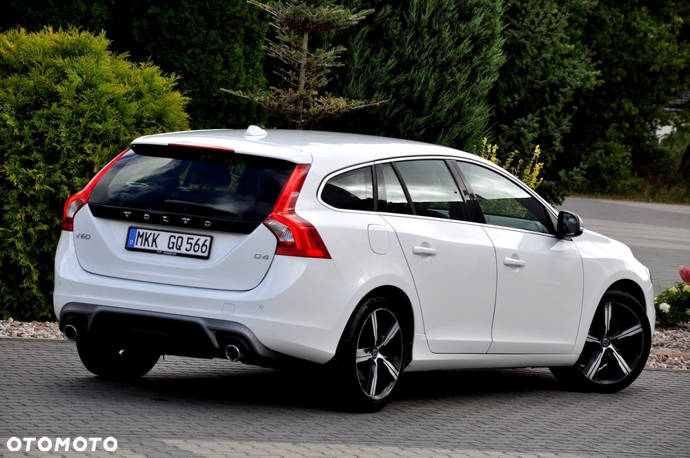 Volvo V60 D4 Drive-E R-Design Momentum - 15