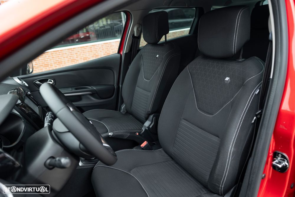 Renault Clio Sport Tourer 1.5 dCi Limited — fotografia 19