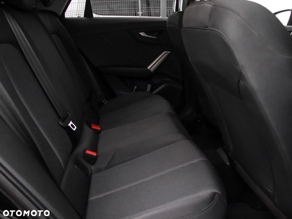 Audi Q2 30 TFSI - 12