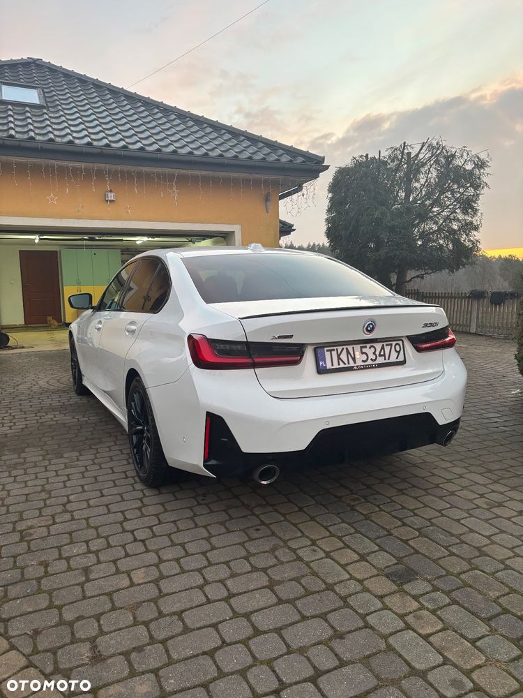 BMW Seria 3 330i xDrive - 9