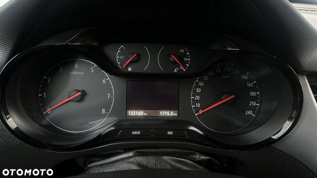 Opel Crossland X - 19