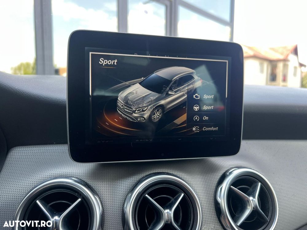 Mercedes-Benz GLA - 22