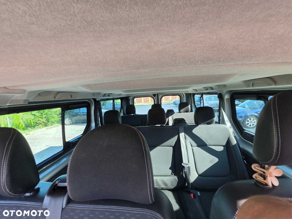 Opel Vivaro - 8