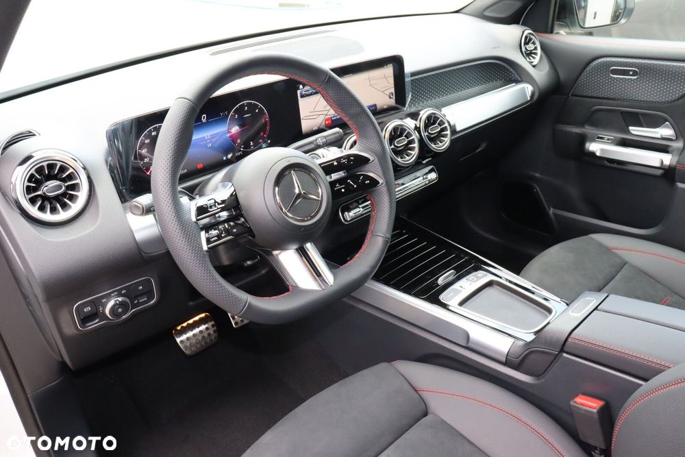 Mercedes-Benz GLB 200 d AMG Line 8G-DCT - 9