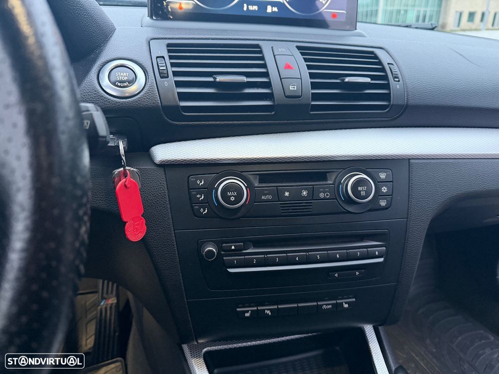 BMW 123 d Cabrio - 12